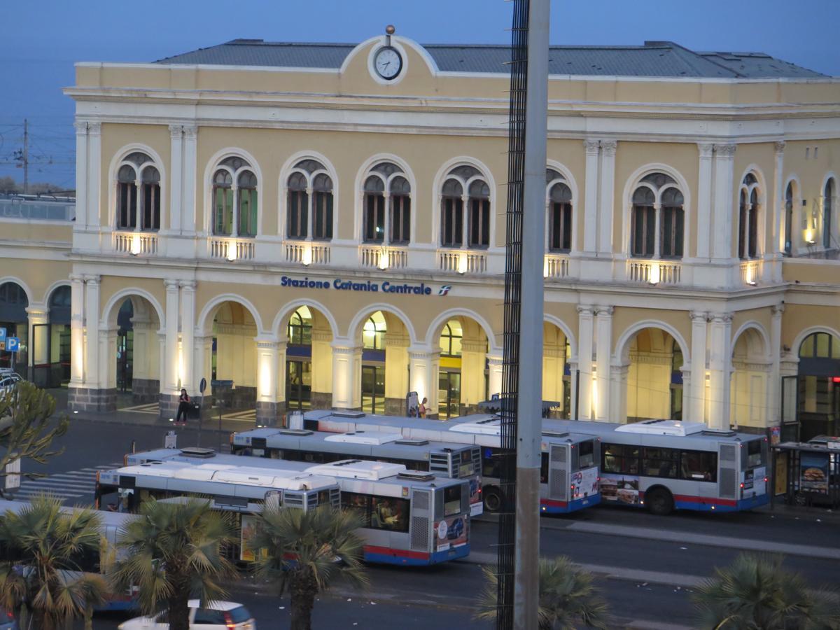 Symposium Bed&Breakfast Катания Экстерьер фото